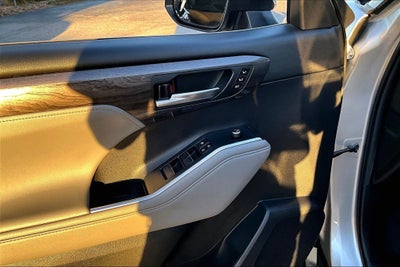 2021 Toyota Highlander Limited
