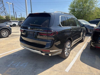 2025 BMW X7 xDrive40i