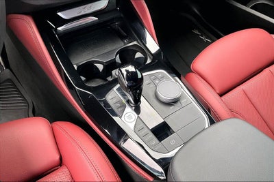 2025 BMW X4 xDrive30i