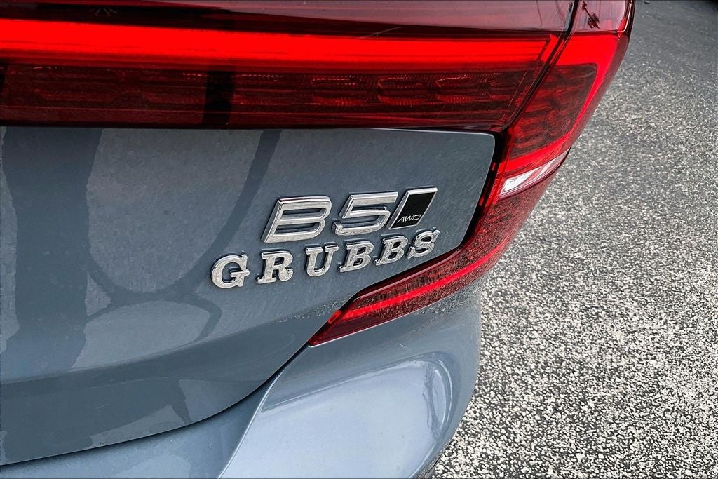 2024 Volvo S60 B5 Core Dark Theme