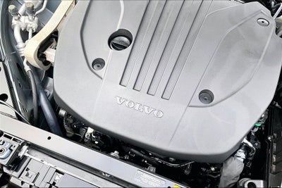 2024 Volvo S60 B5 Core Dark Theme