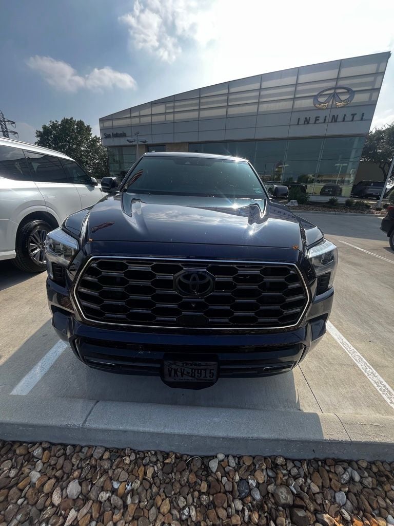 2024 Toyota Sequoia SR5