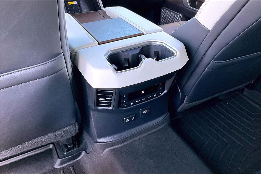 2024 Toyota Sequoia Capstone