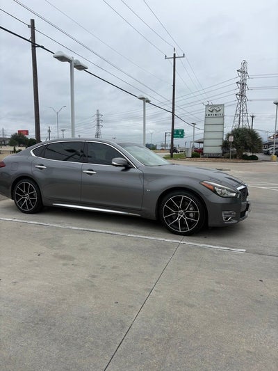 2017 INFINITI Q70L 3.7