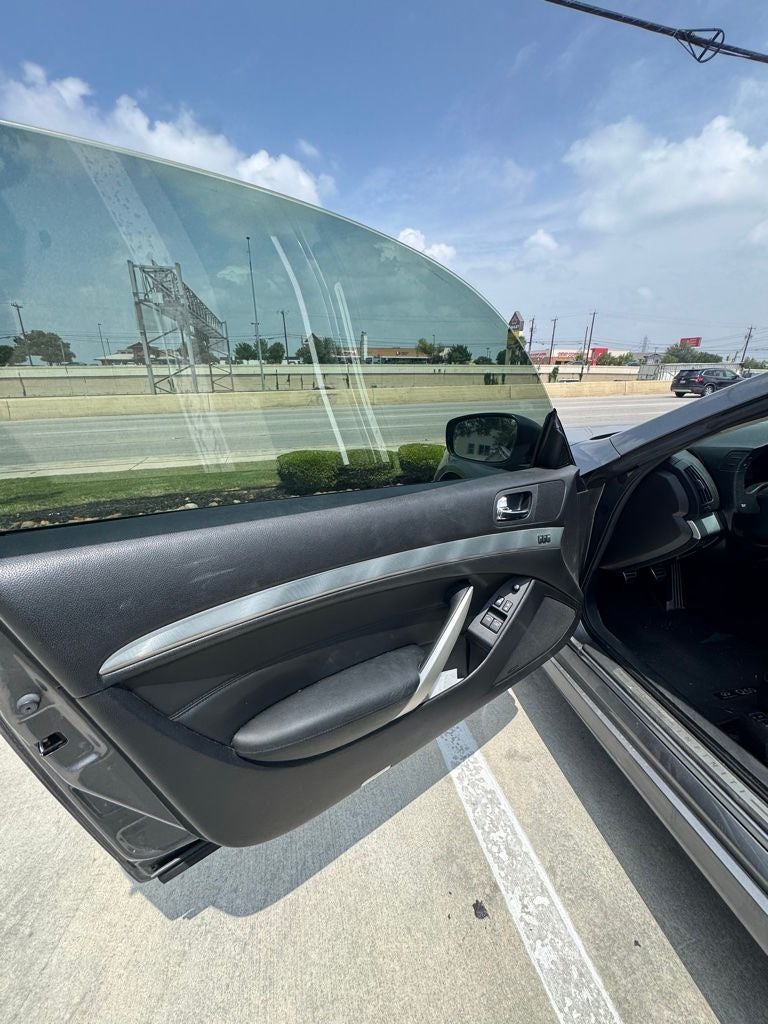 2015 INFINITI Q60 S