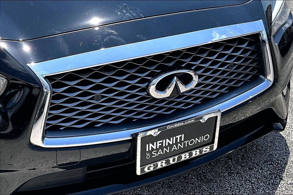 2023 INFINITI Q50 LUXE