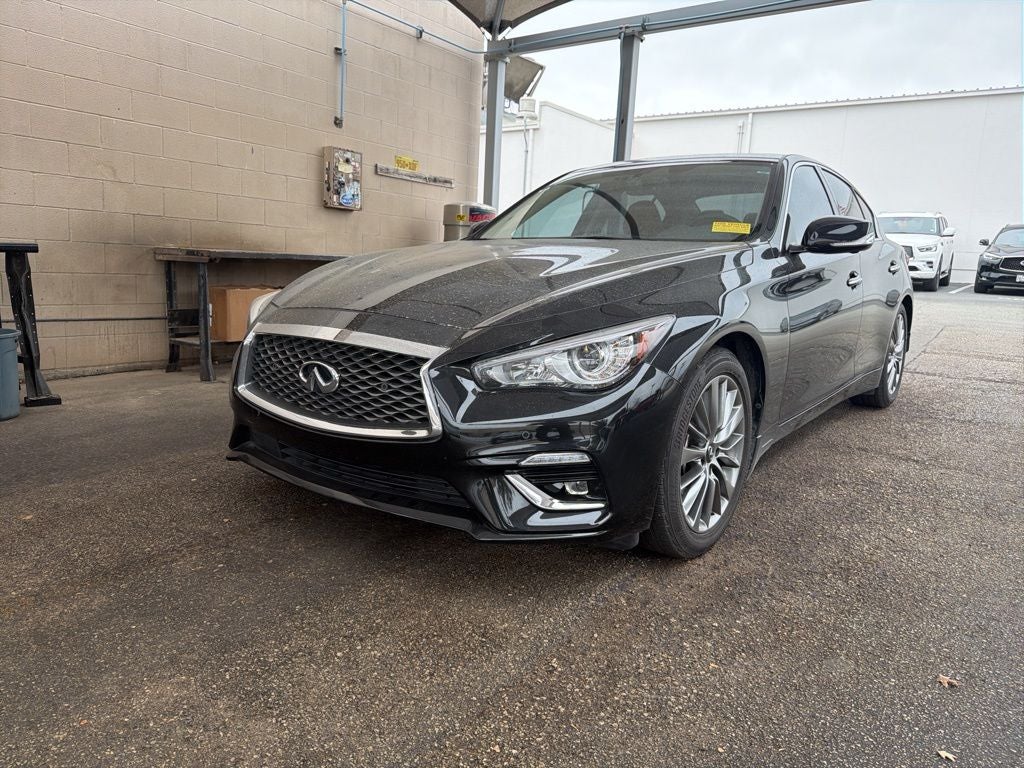 2023 INFINITI Q50 LUXE
