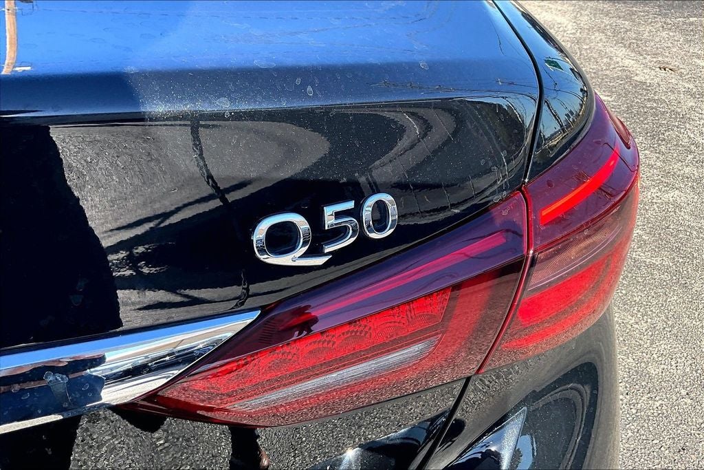 2023 INFINITI Q50 LUXE