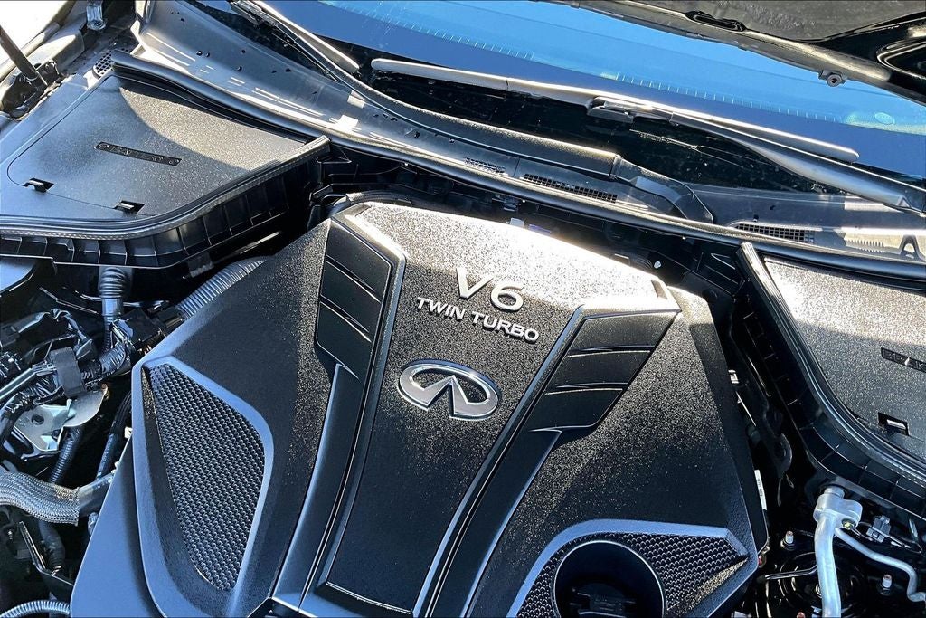 2023 INFINITI Q50 LUXE