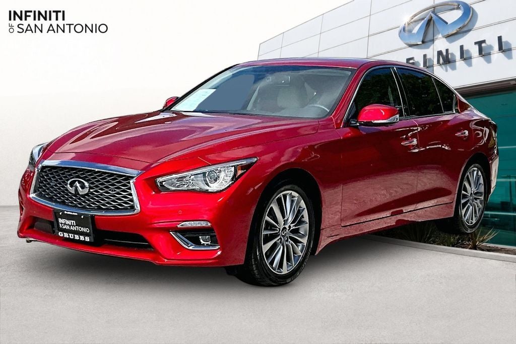 2023 INFINITI Q50 LUXE
