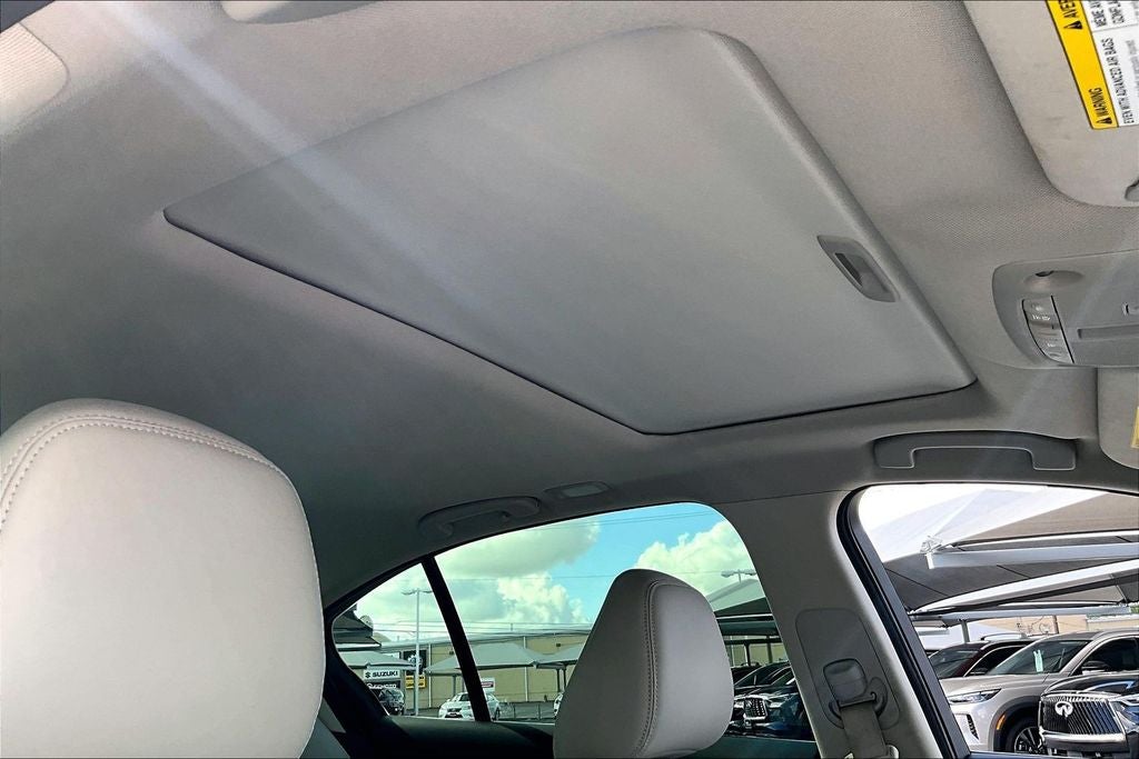2023 INFINITI Q50 LUXE