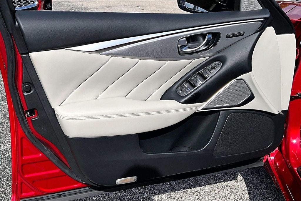 2023 INFINITI Q50 LUXE