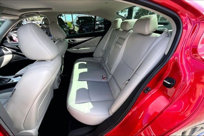 2023 INFINITI Q50 LUXE
