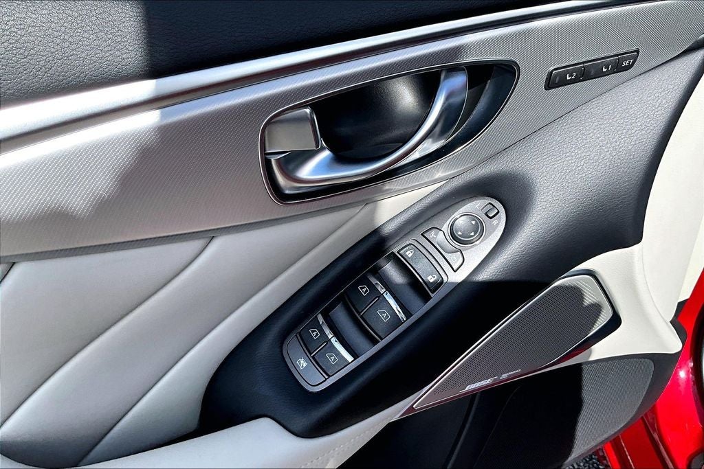 2023 INFINITI Q50 LUXE