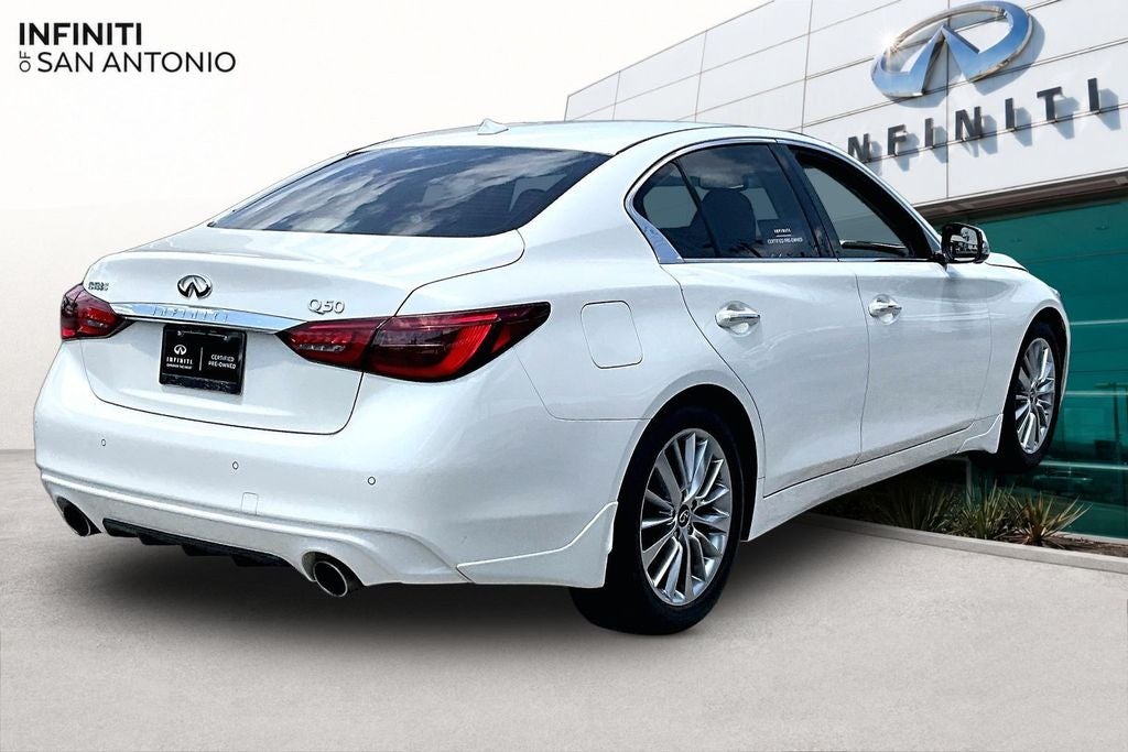 2023 INFINITI Q50 LUXE