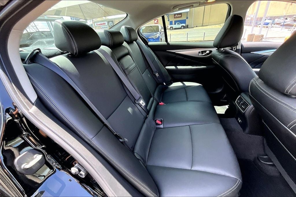 2023 INFINITI Q50 LUXE