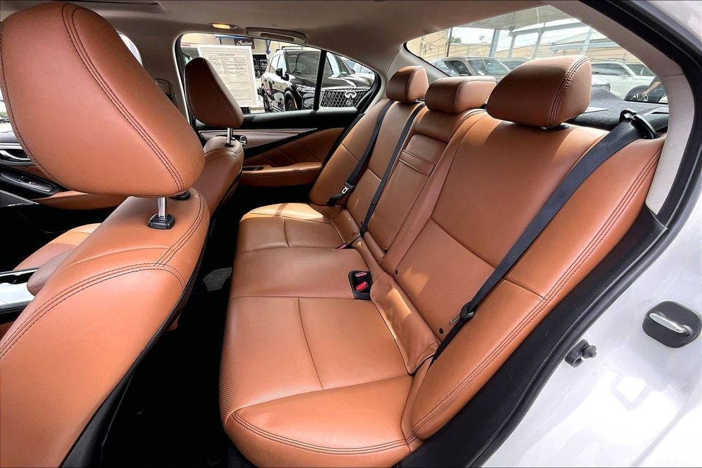 2023 INFINITI Q50 LUXE