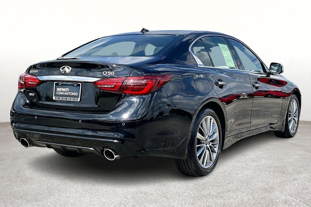 2024 INFINITI Q50 LUXE