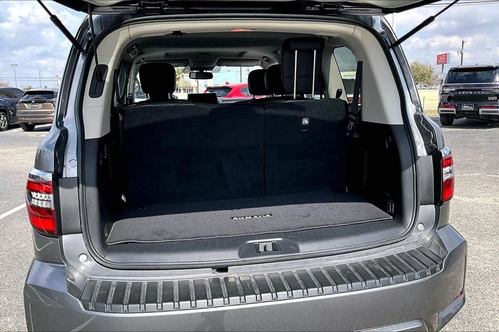 2023 Nissan Armada SL