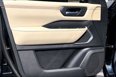 2025 Nissan Armada Platinum