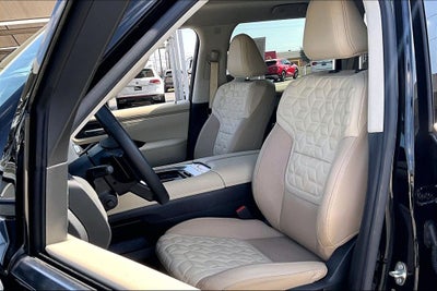 2025 Nissan Armada Platinum