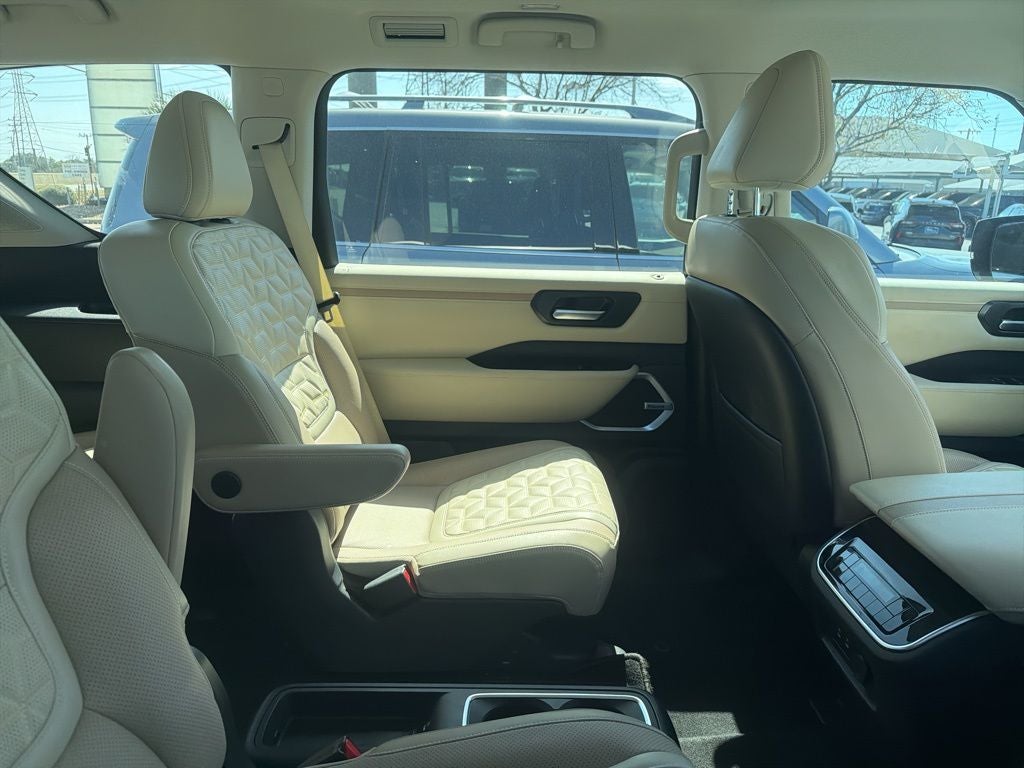 2025 Nissan Armada Platinum