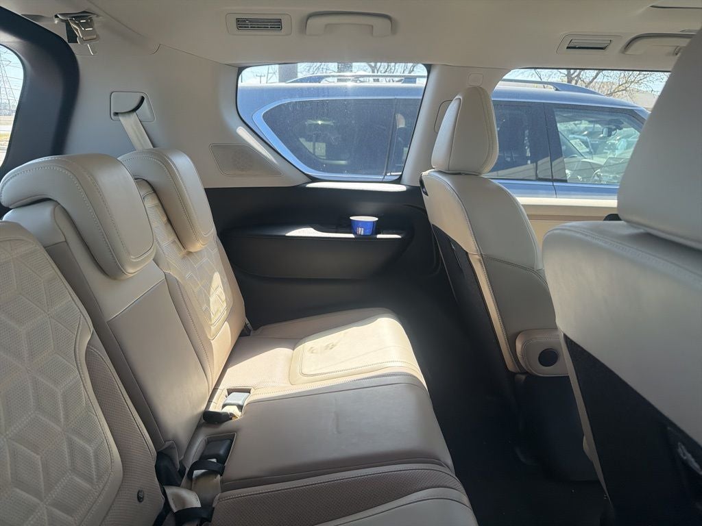 2025 Nissan Armada Platinum