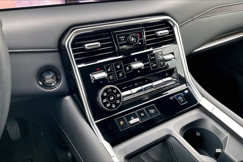 2025 Nissan Armada Platinum