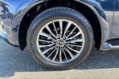 2024 INFINITI QX80 Premium Select