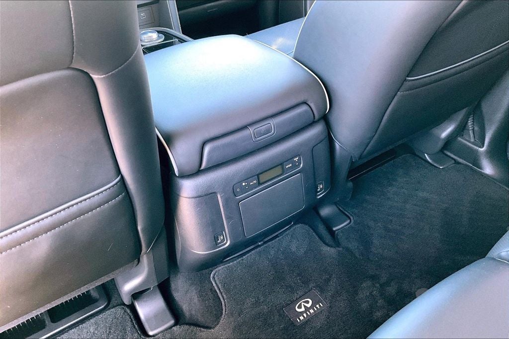 2024 INFINITI QX80 Premium Select