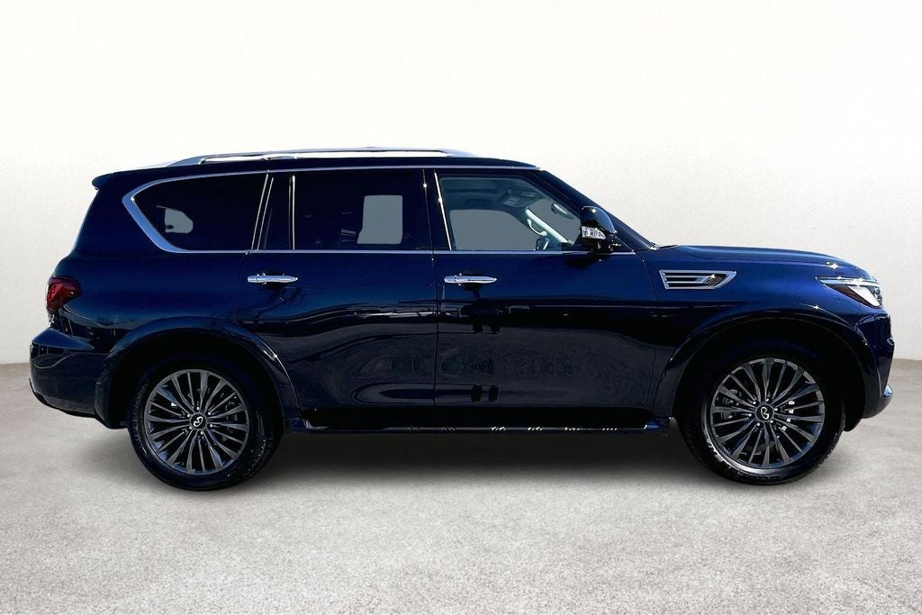 2024 INFINITI QX80 Premium Select