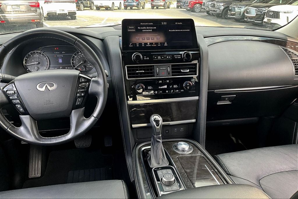 2024 INFINITI QX80 LUXE