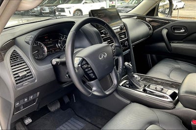 2024 INFINITI QX80 LUXE