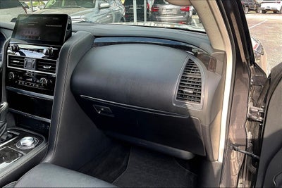 2024 INFINITI QX80 LUXE