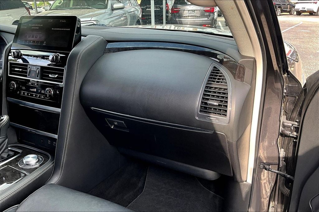 2024 INFINITI QX80 LUXE