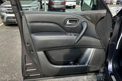 2024 INFINITI QX80 LUXE