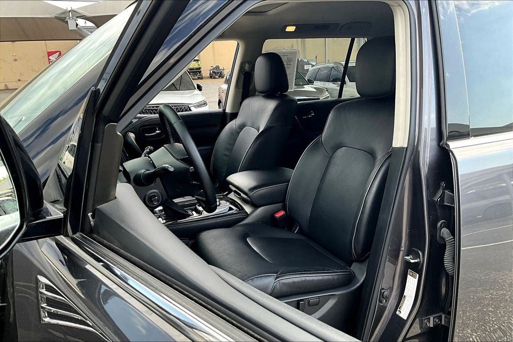 2024 INFINITI QX80 LUXE