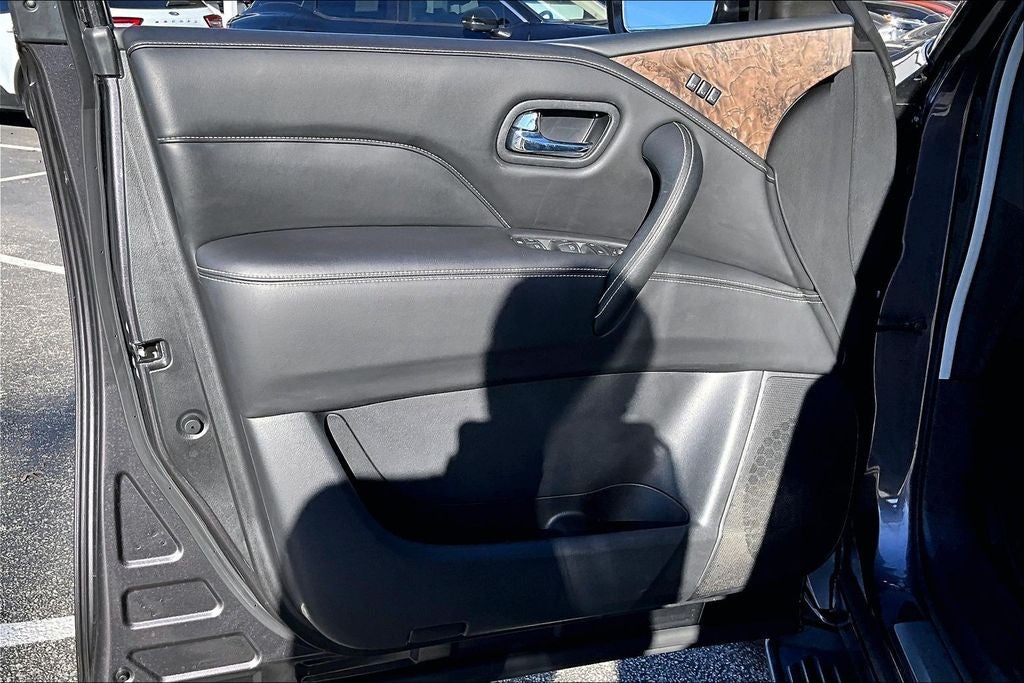 2023 INFINITI QX80 Premium Select