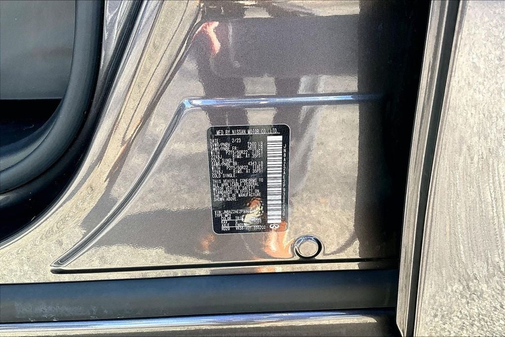 2023 INFINITI QX80 Premium Select