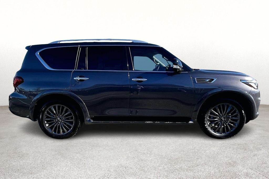 2023 INFINITI QX80 Premium Select