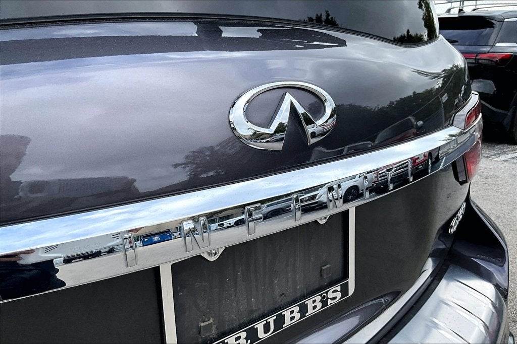 2023 INFINITI QX80 LUXE