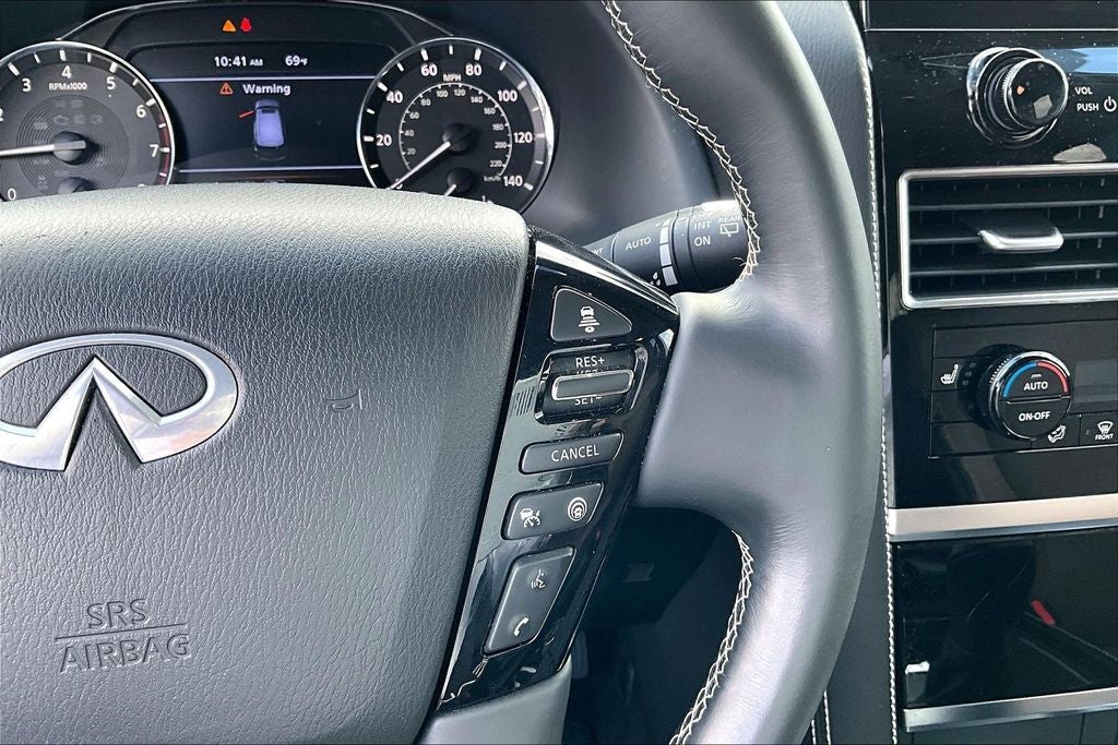 2024 INFINITI QX80 Premium Select