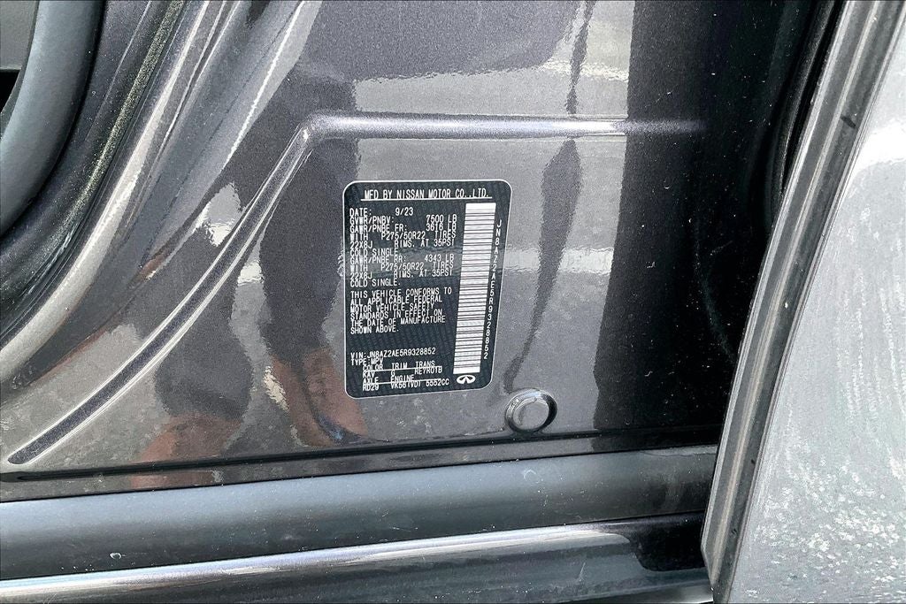 2024 INFINITI QX80 Premium Select