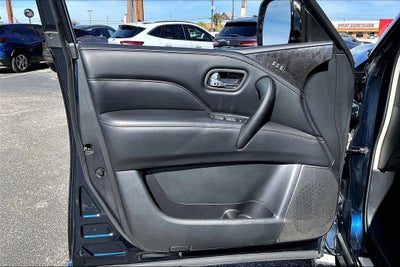 2024 INFINITI QX80 LUXE