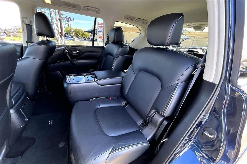 2024 INFINITI QX80 LUXE