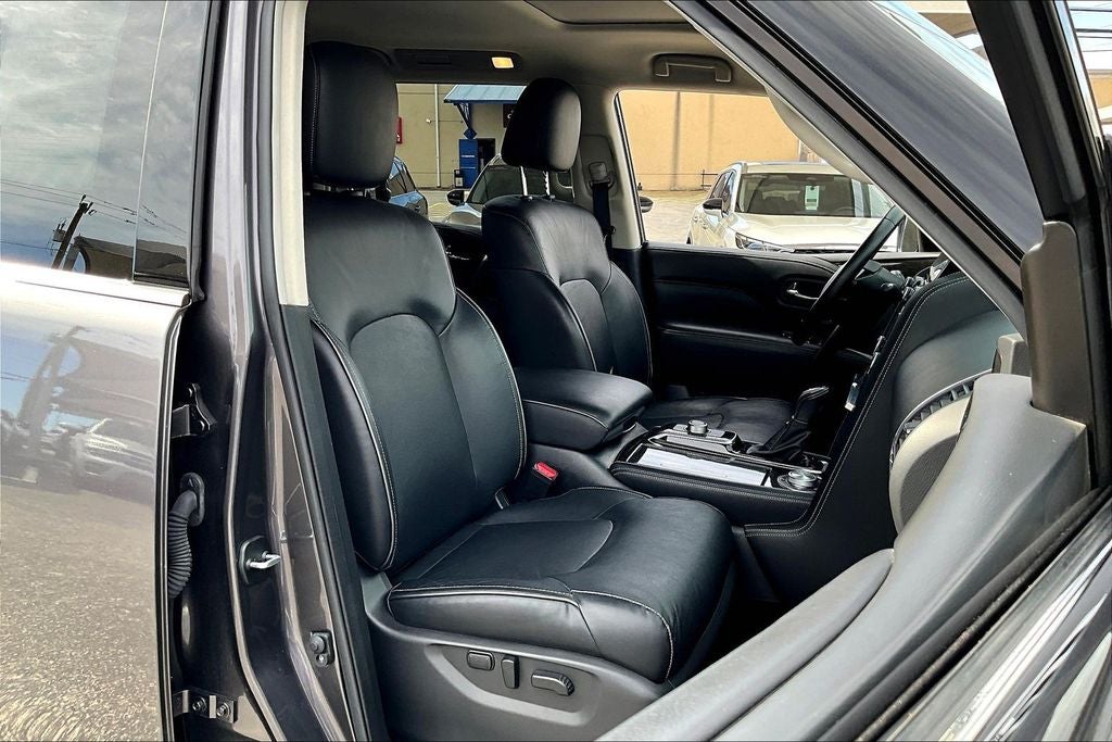 2024 INFINITI QX80 LUXE