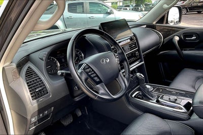 2024 INFINITI QX80 LUXE