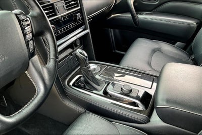 2024 INFINITI QX80 LUXE