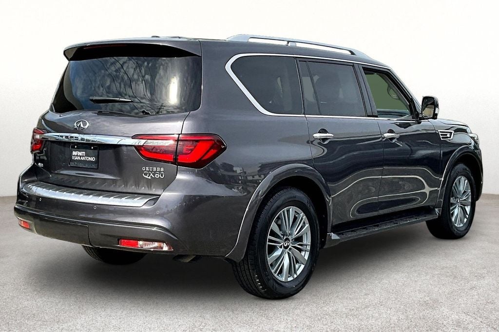 2024 INFINITI QX80 LUXE