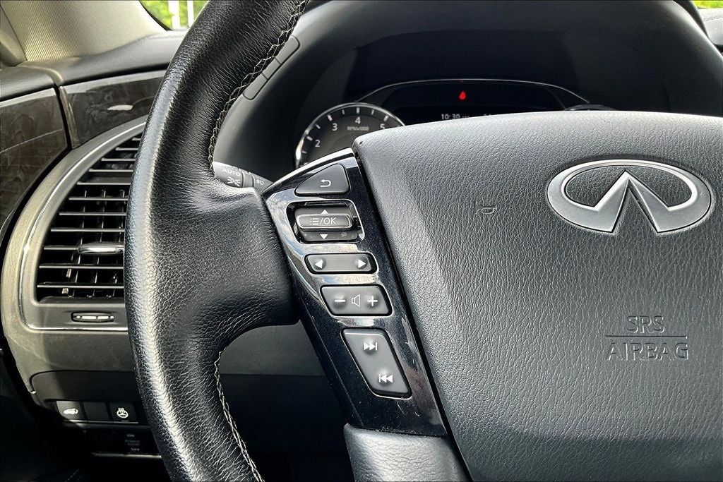 2024 INFINITI QX80 LUXE